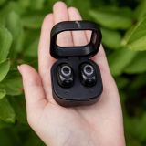 Bluetooth-гарнитура 4you VELA black (DotsDesign,BT 5.2,Гар12мес,РРЦ - 708г) - ВКУСНАЯ ЦЕНА!