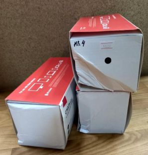 Портативная колонка JBL Charge 4 (Bluetooth, FM, USB, 2 динамика, Soft touch) Black(дефект упаковки)
