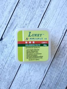 Флюс в банке Lukey L2011 80g паста (M)